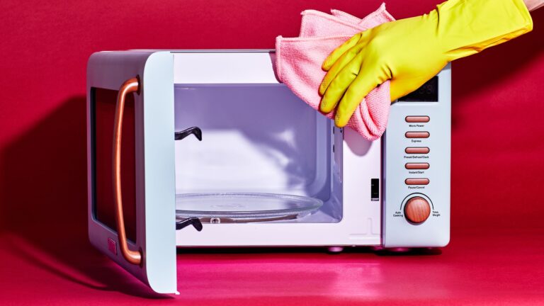 How To Clean Microwave