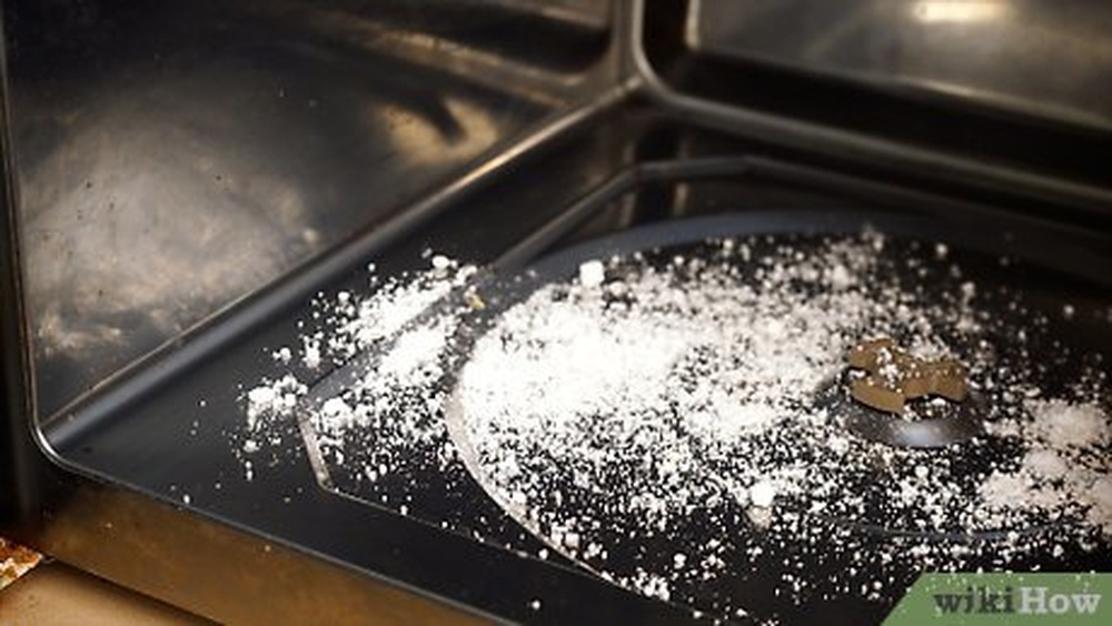 how to clean a microwave oven with baking soda.jpg